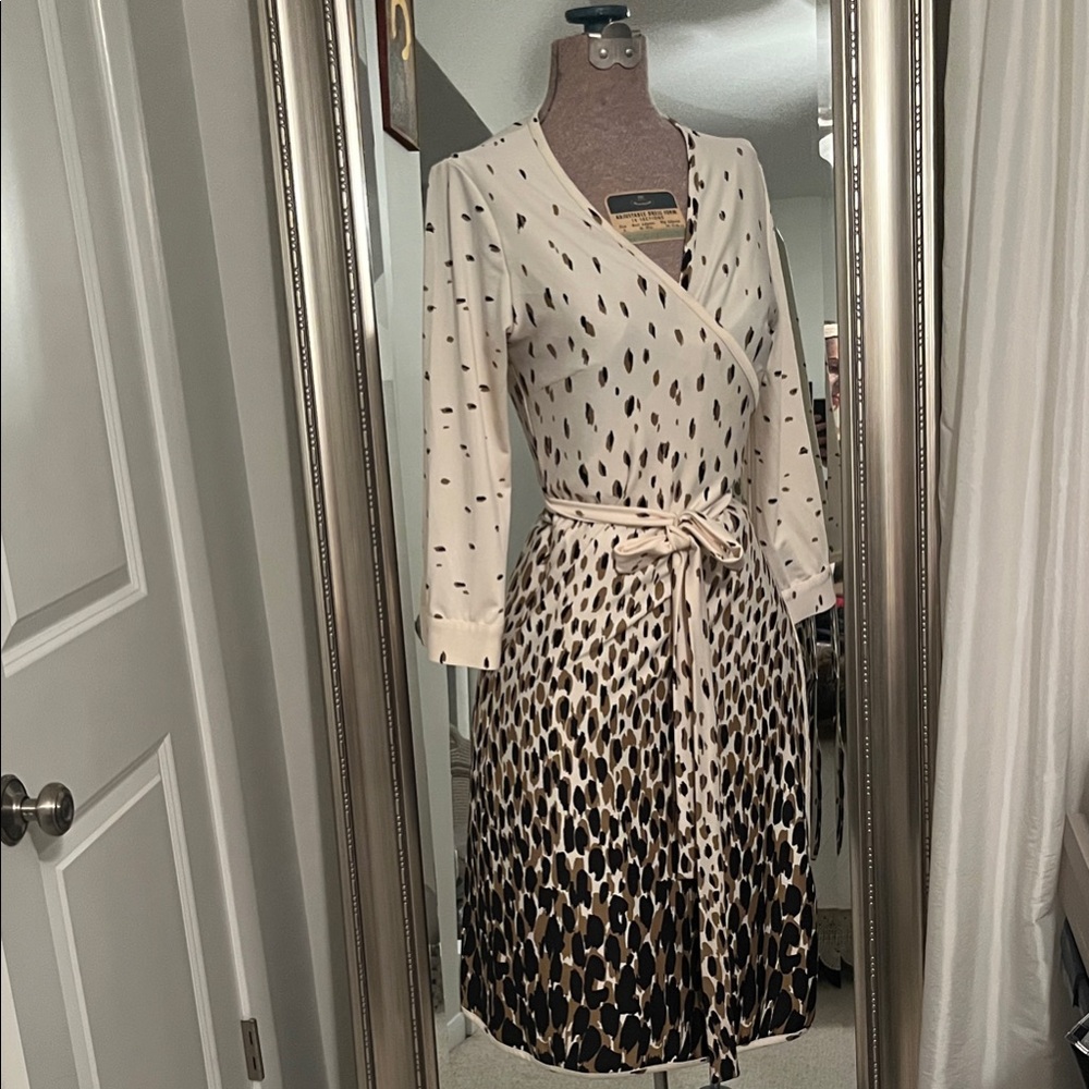 JB by Julie Brown Cream and Black Animal Print True Wrap Dress